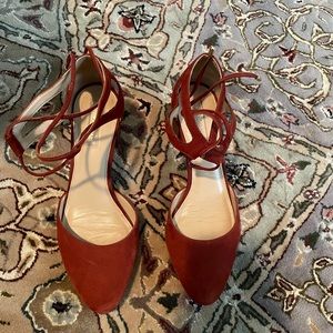 Women’s shoes. Deep orange color. Size 8. Good condition